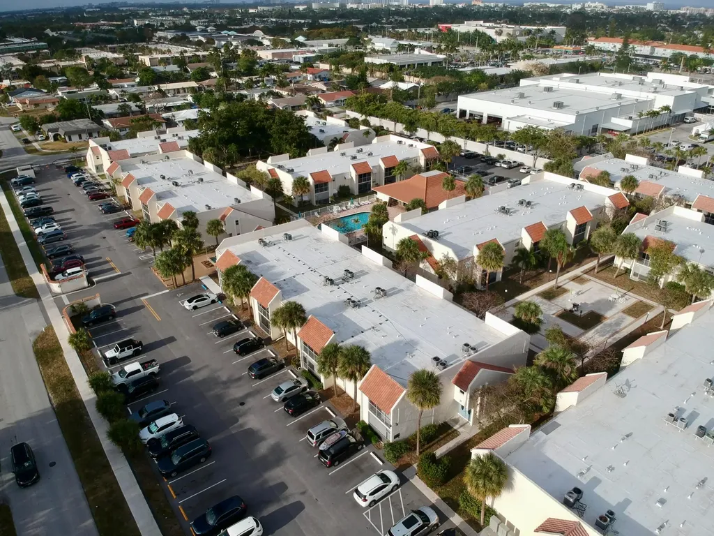 1428 SE 4th Avenue Deerfield Beach FL 33441