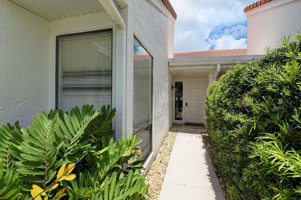 19550 Sawgrass Drive Boca Raton FL 33434