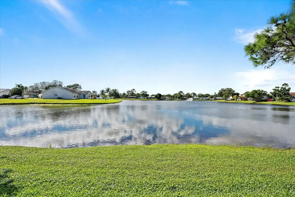 404 Lakewood Court Jupiter FL 33458