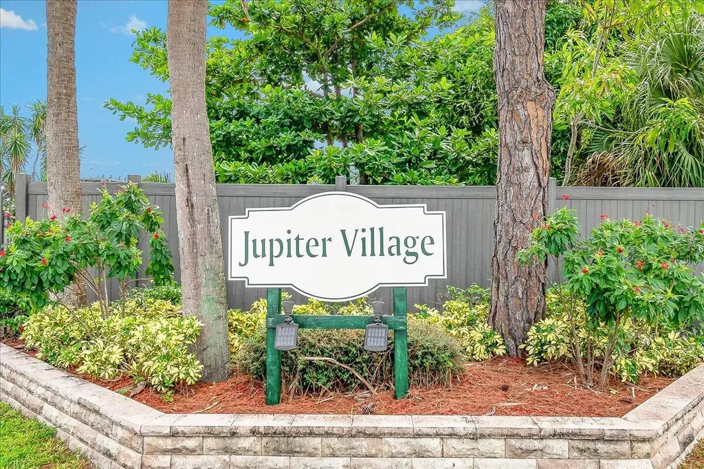 404 Lakewood Court Jupiter FL 33458