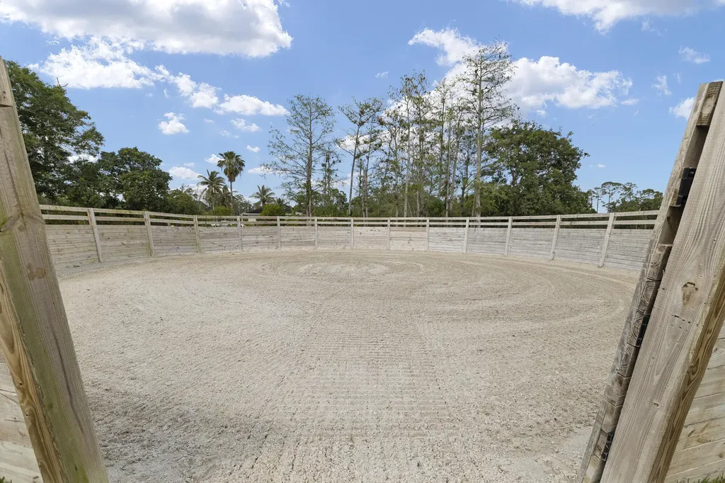 14845 Collecting Canal Road Loxahatchee Groves FL 33470