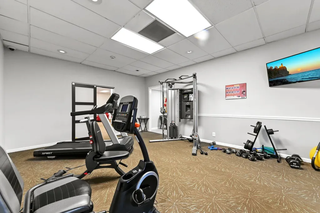 2425 Presidential Way West Palm Beach FL 33401