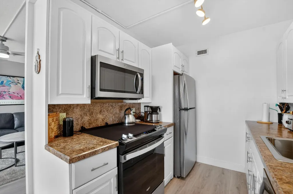 4051 Guildford C Boca Raton FL 33434