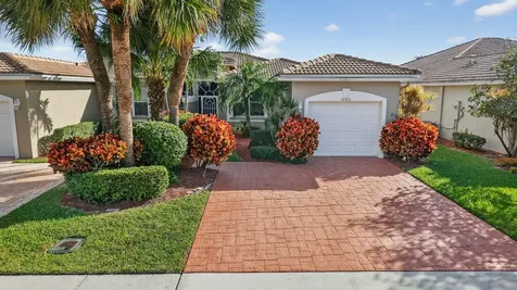 10565 Royal Caribbean Circle Boynton Beach FL 33437