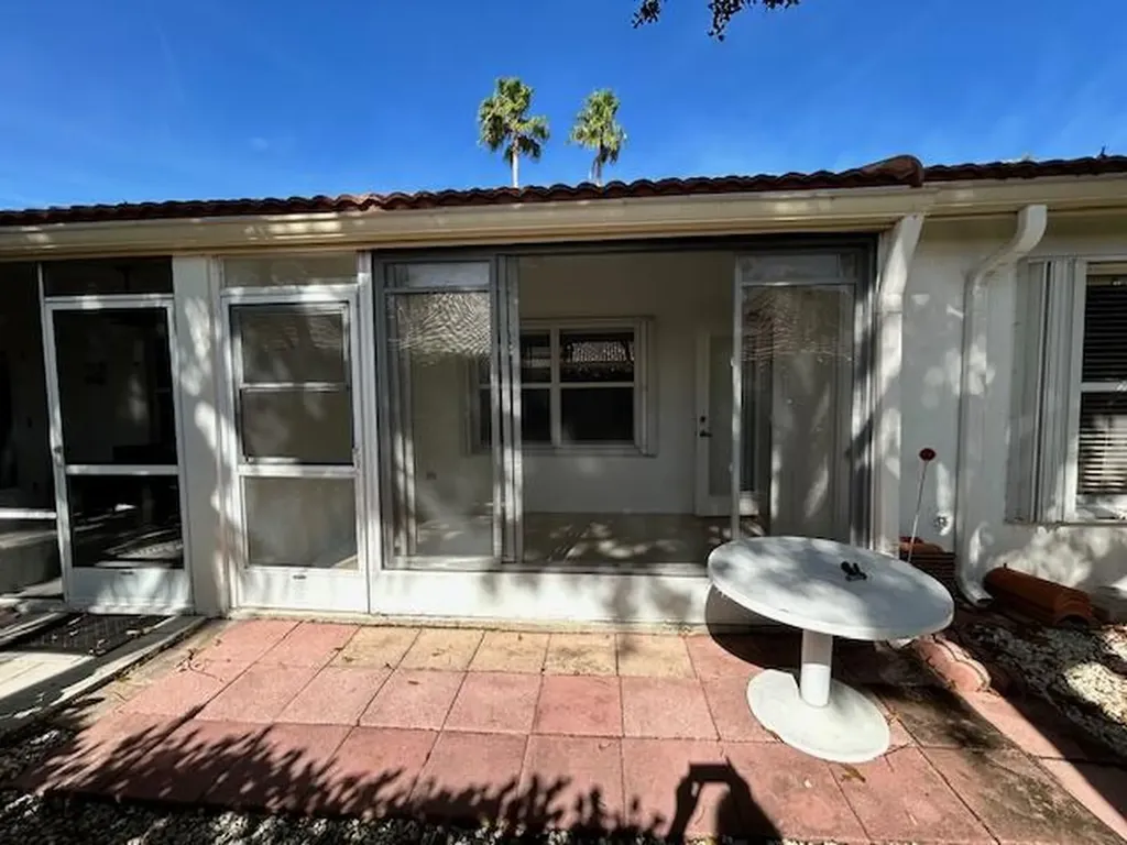 6092 Petunia Road Delray Beach FL 33484