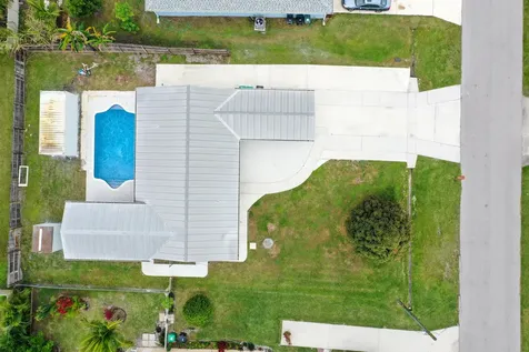 2486 SW Waikiki Street Port St Lucie FL 34953