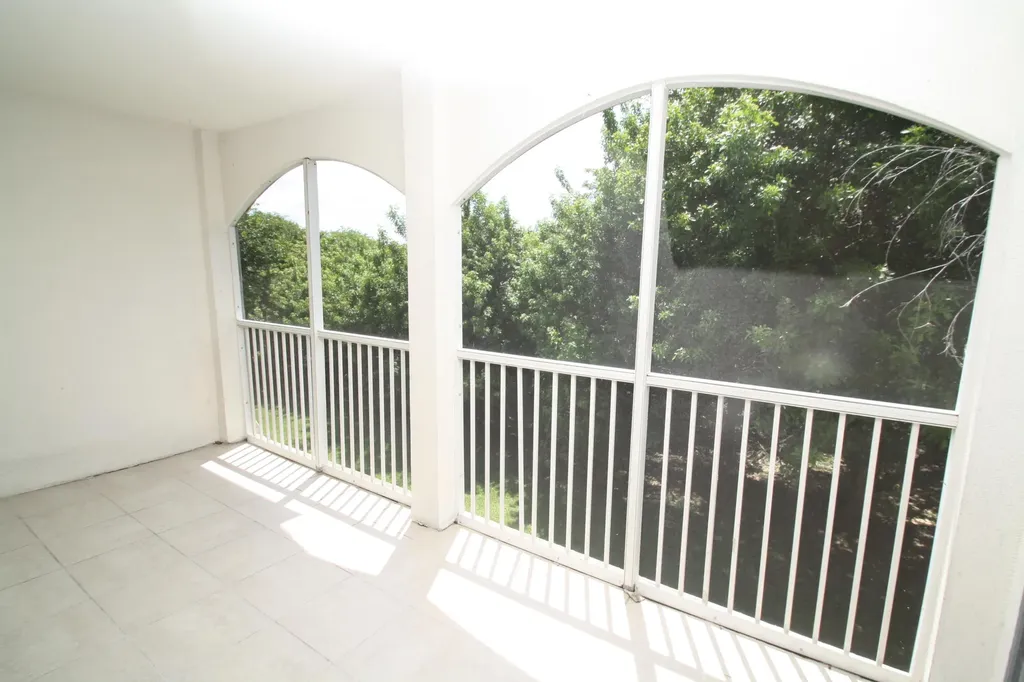 815 W Boynton Beach Boulevard Boynton Beach FL 33426