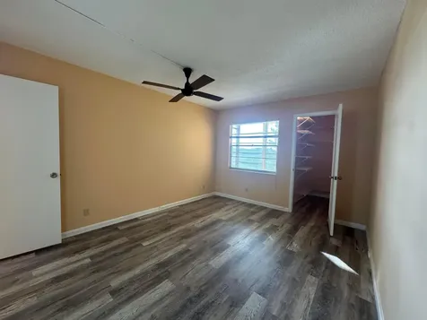 4053 Hythe C Boca Raton FL 33434