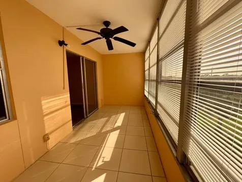 4053 Hythe C Boca Raton FL 33434
