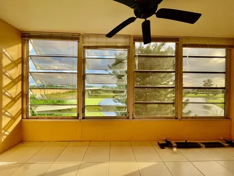 4053 Hythe C Boca Raton FL 33434