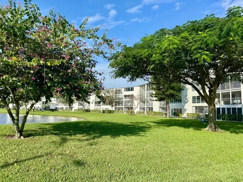 4053 Hythe C Boca Raton FL 33434