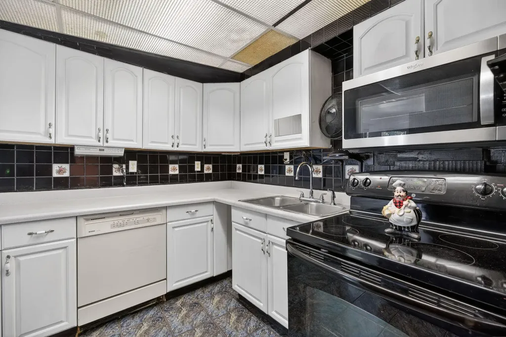 225 S Sequoia Drive West Palm Beach FL 33409