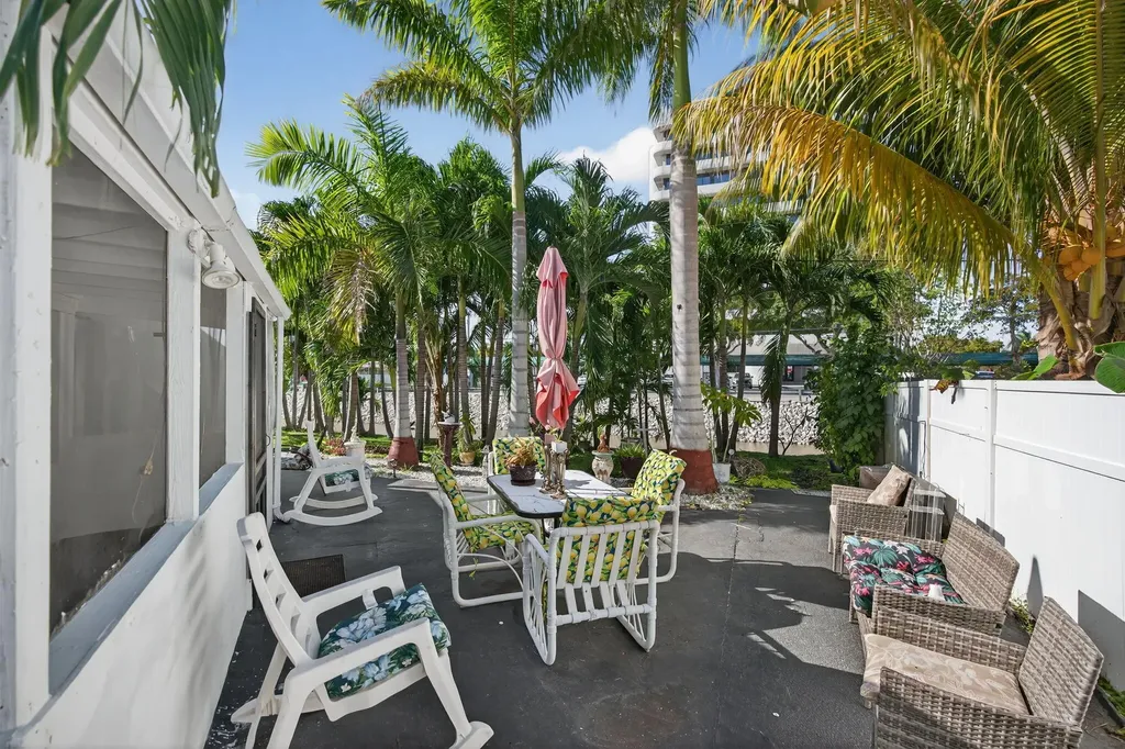225 S Sequoia Drive West Palm Beach FL 33409