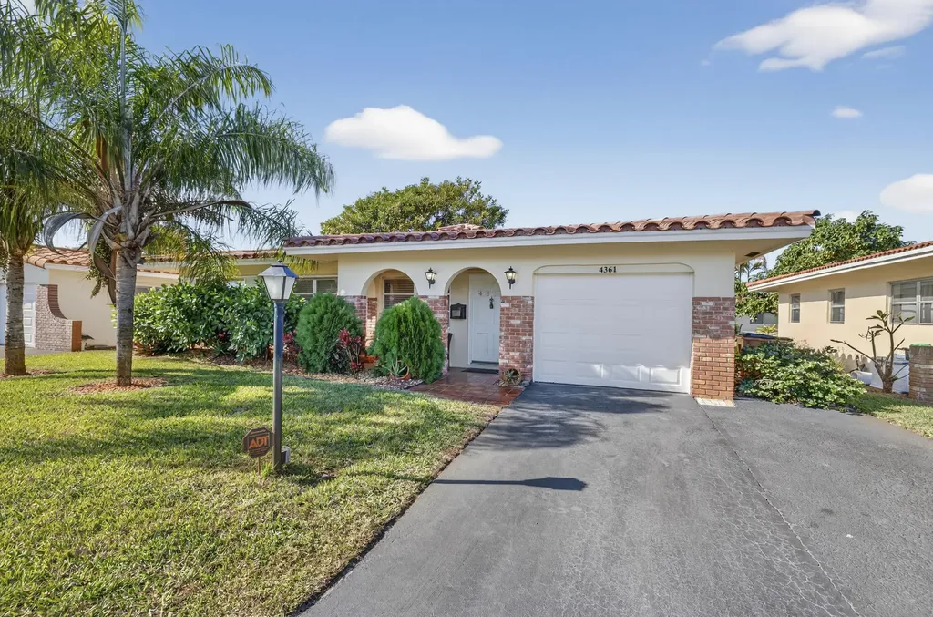 4361 NW 12th Drive NW Deerfield Beach FL 33064