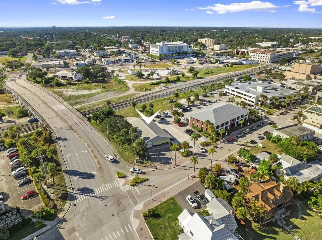 321 S 2nd Street Fort Pierce FL 34950