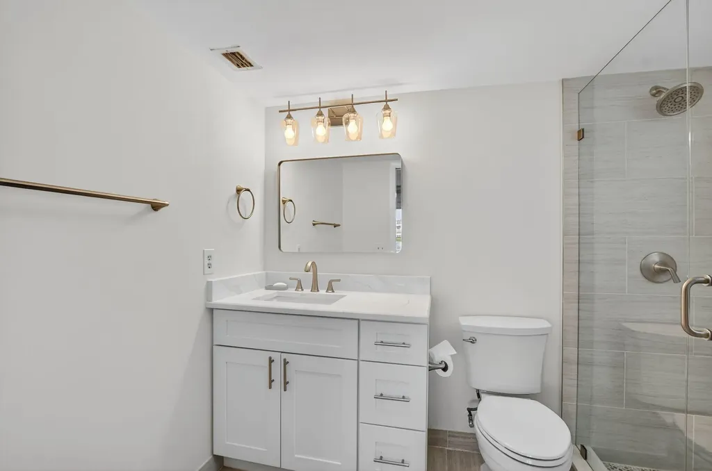 1090 Guildford E Boca Raton FL 33434