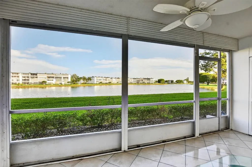1090 Guildford E Boca Raton FL 33434