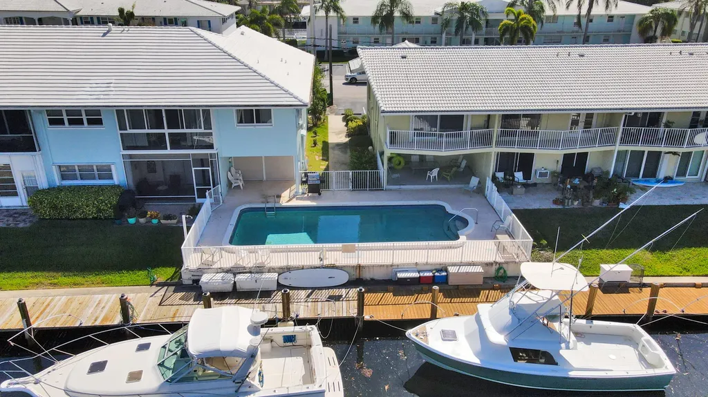 2311 NE 36th Street Lighthouse Point FL 33064