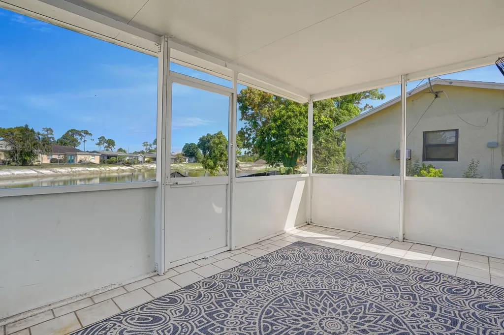 7116 Pine Bluff Drive Lake Worth FL 33467