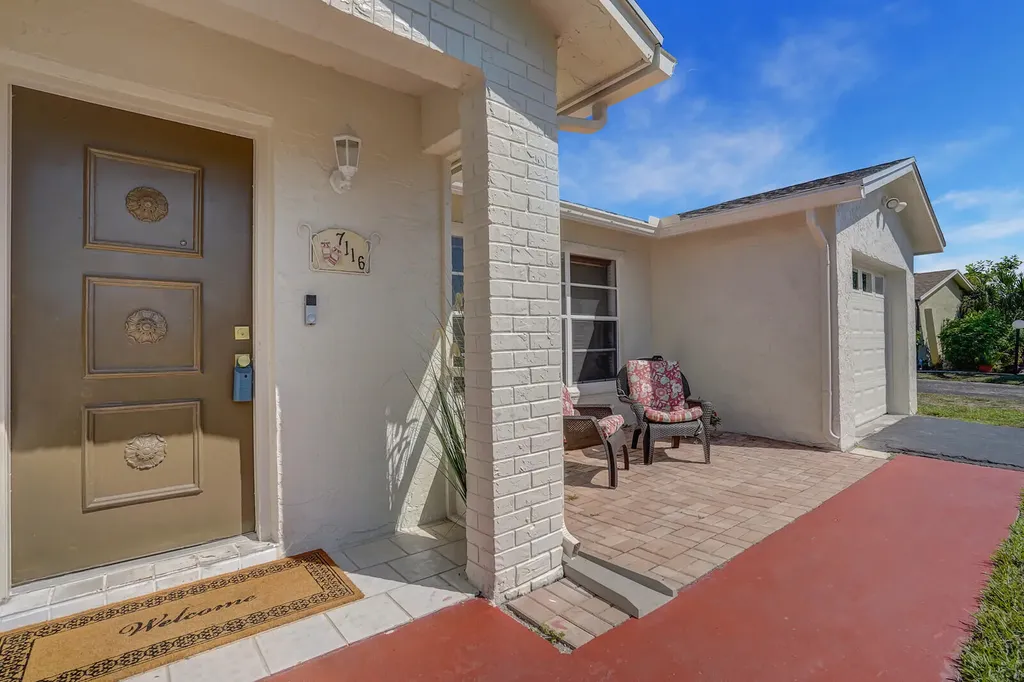 7116 Pine Bluff Drive Lake Worth FL 33467