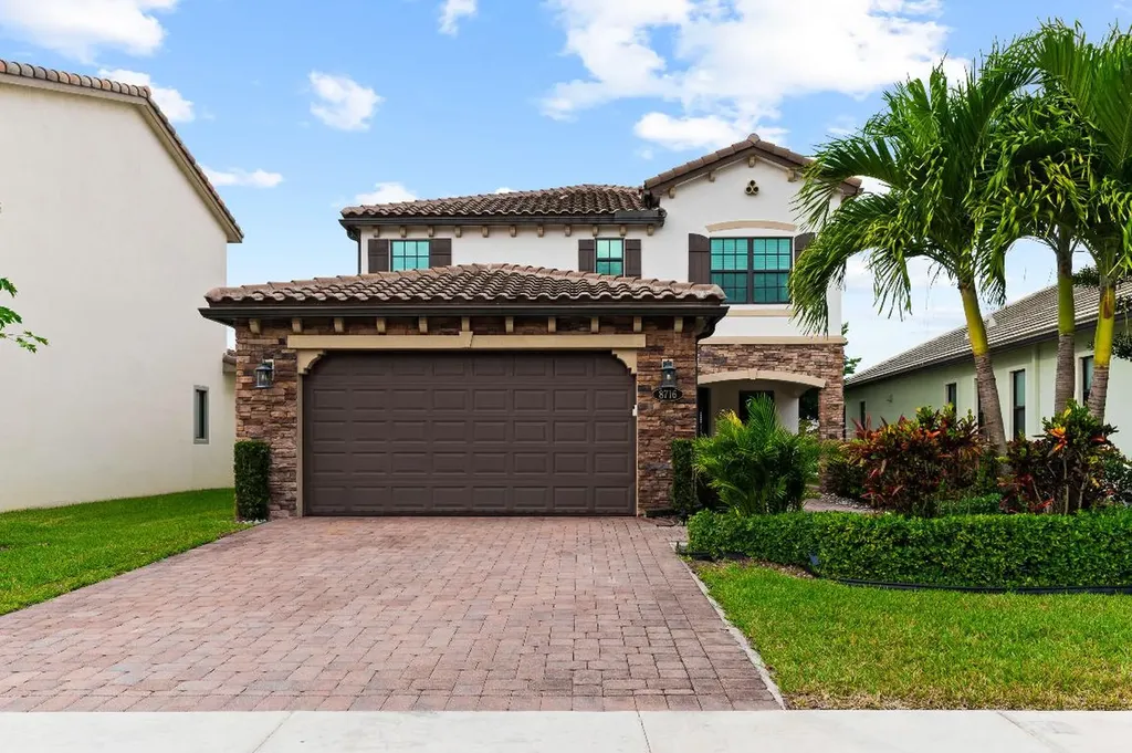 8716 Grand Prix Lane Boynton Beach FL 33472