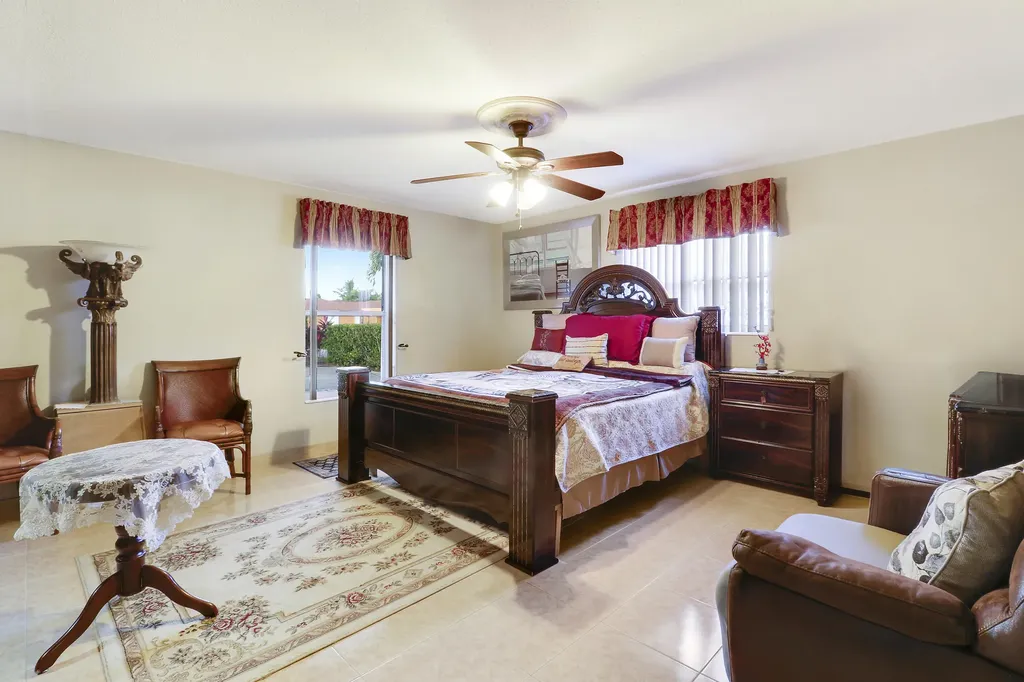 10868 Larch Court Palm Beach Gardens FL 33418