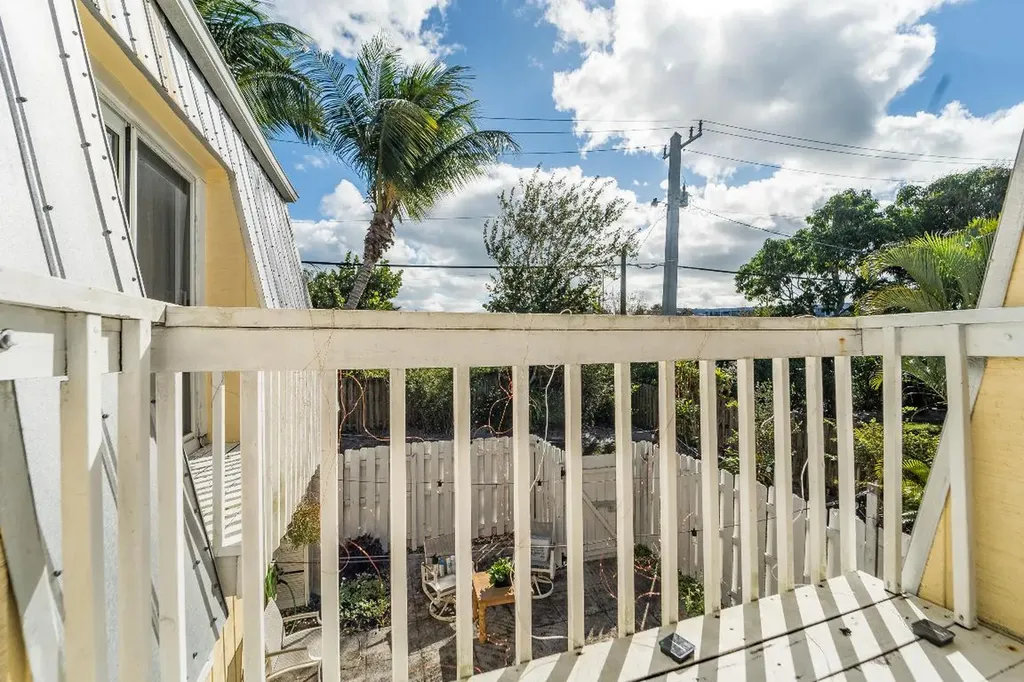 141 E Riverside Drive Jupiter FL 33469