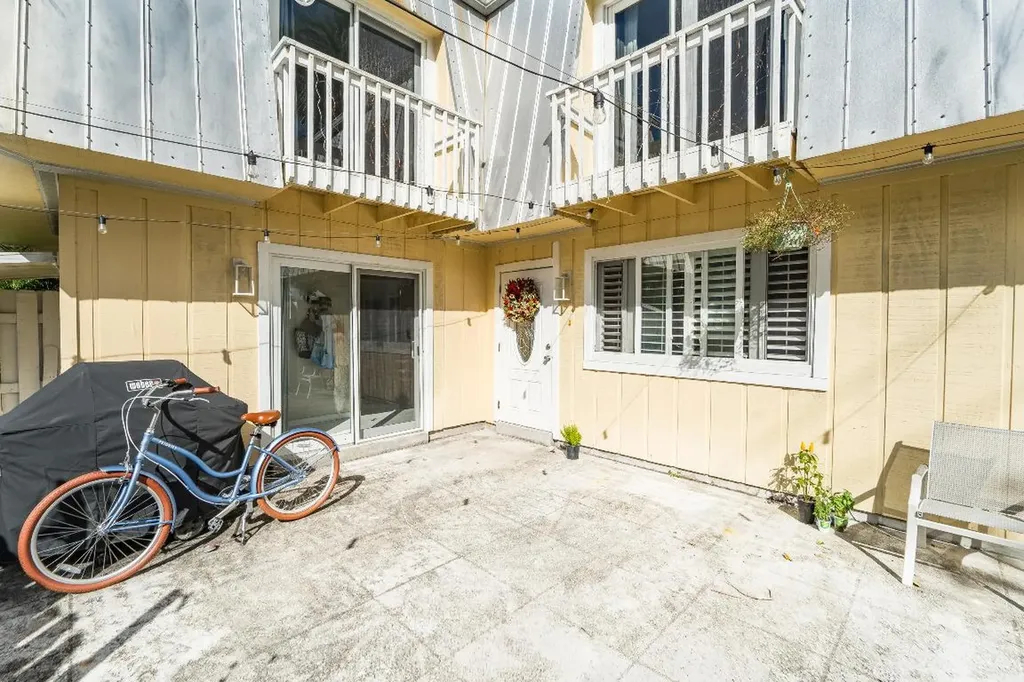 141 E Riverside Drive Jupiter FL 33469
