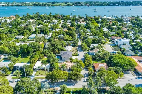 383 31st Court West Palm Beach FL 33407
