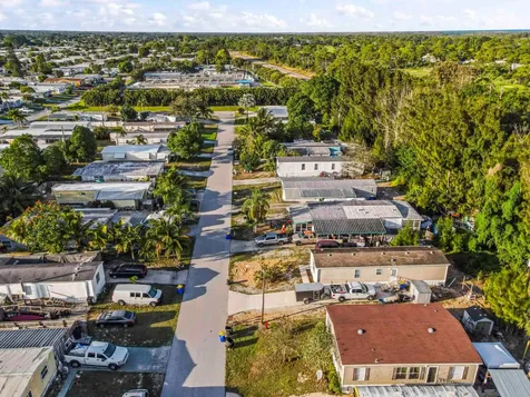 8333 SE Sandy Lane Hobe Sound FL 33455
