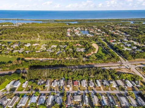 8333 SE Sandy Lane Hobe Sound FL 33455
