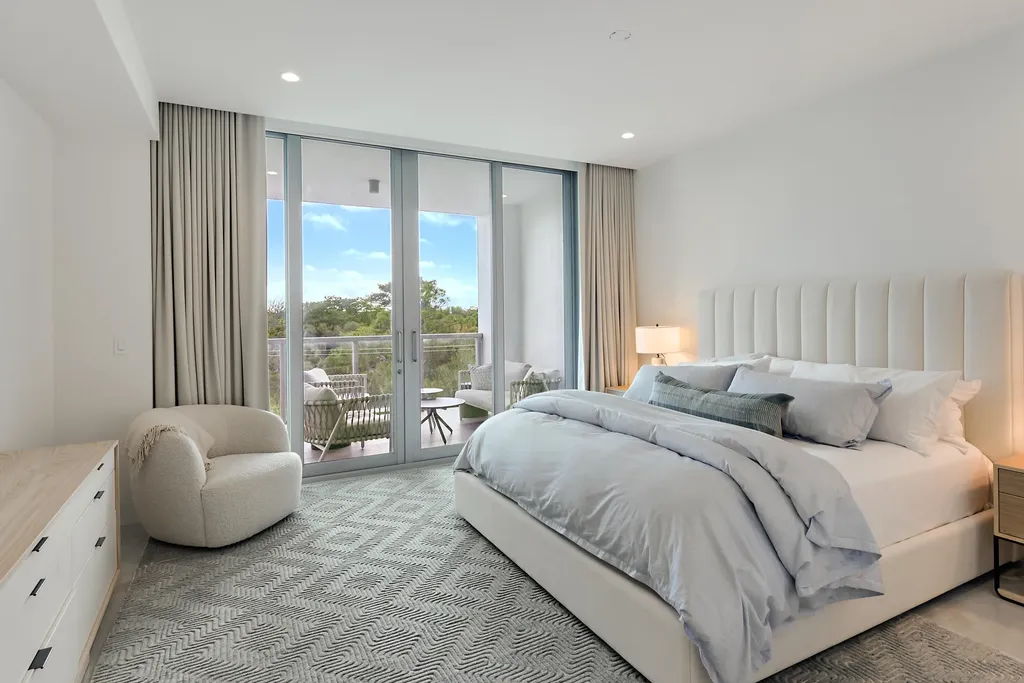 485 E Royal Palm Road Boca Raton FL 33432