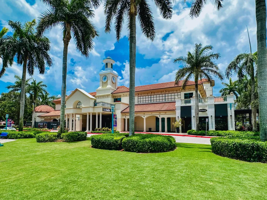 485 E Royal Palm Road Boca Raton FL 33432