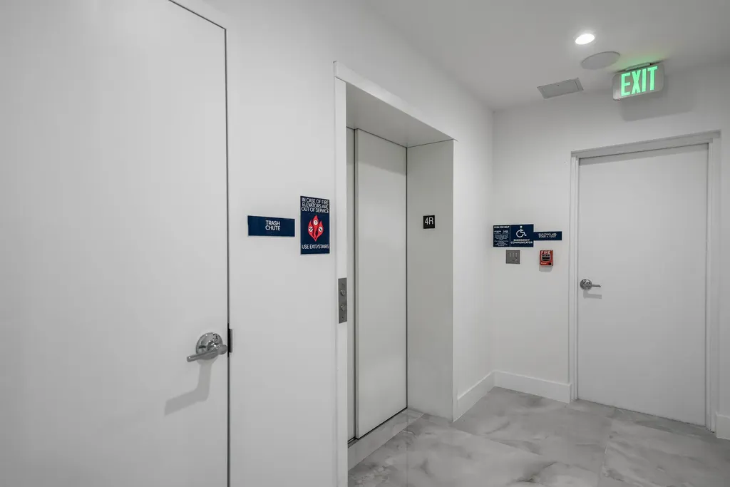 485 E Royal Palm Road Boca Raton FL 33432