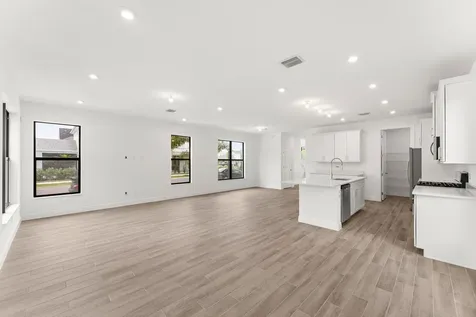 915 SW Cosmos Walk SW Palm City FL 34990