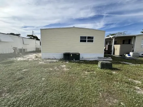 4916 NW 2nd Ave, Deerfield Beach FL 33064