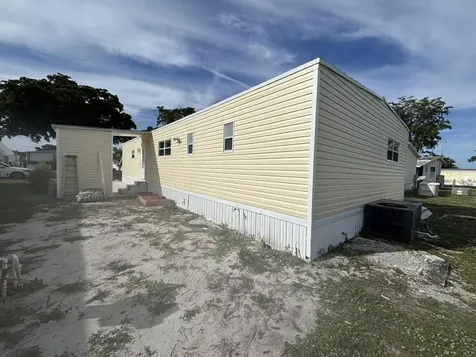 4916 NW 2nd Ave, Deerfield Beach FL 33064