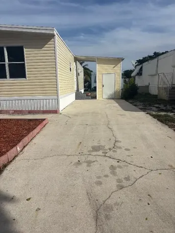 4916 NW 2nd Ave, Deerfield Beach FL 33064