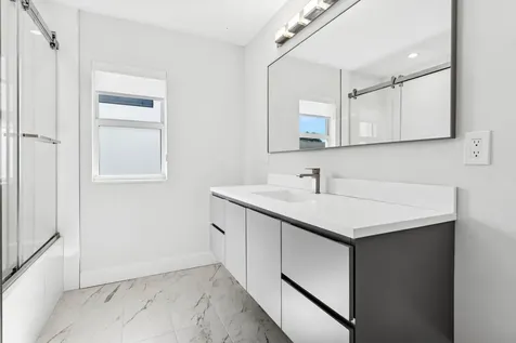 412 SE 4th Avenue Delray Beach FL 33483