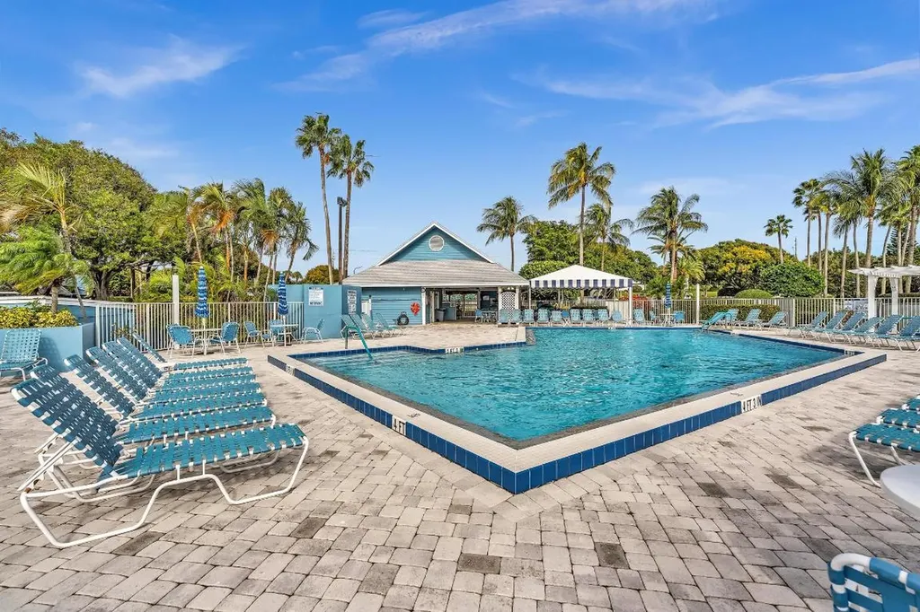 120 Ocean Dunes Circle Jupiter FL 33477