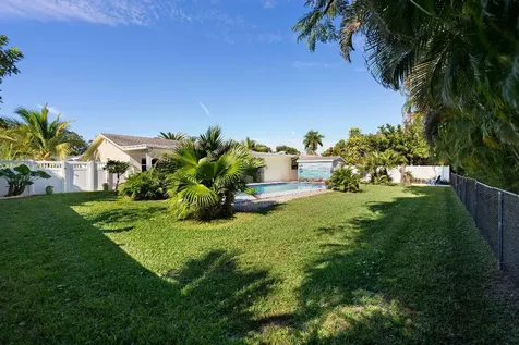 113 Barcelona Drive Royal Palm Beach FL 33411