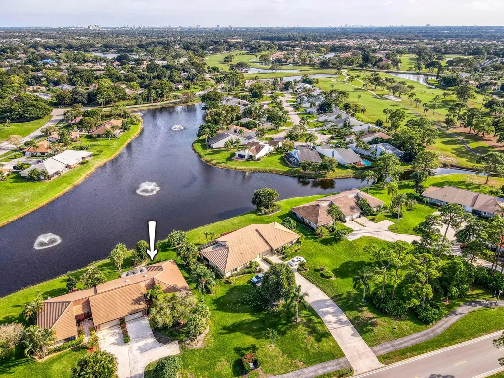 13356 Touchstone Place Palm Beach Gardens FL 33418