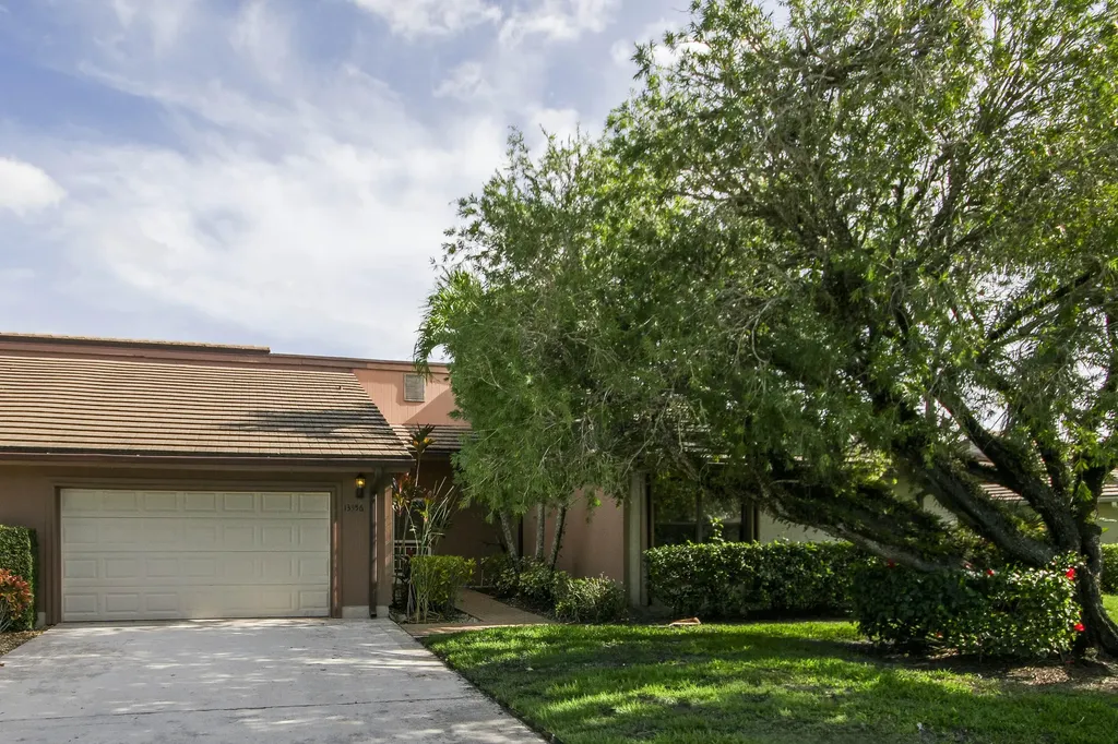 13356 Touchstone Place Palm Beach Gardens FL 33418