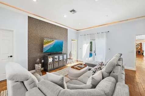 542 N Cypress Drive Tequesta FL 33469