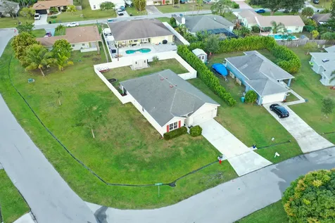 1401 SE Portillo Road Port St Lucie FL 34952