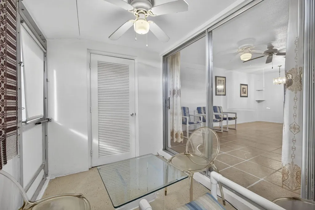 2833 Crosley Drive W West Palm Beach FL 33415