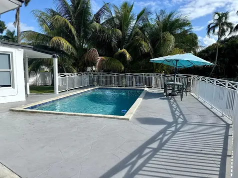 4540 SW 28th Terrace Dania Beach FL 33312