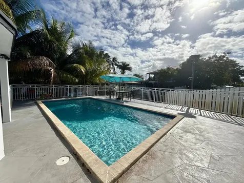 4540 SW 28th Terrace Dania Beach FL 33312