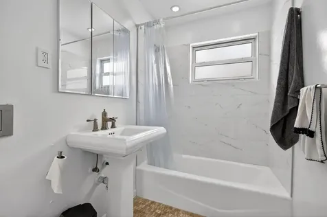 4540 SW 28th Terrace Dania Beach FL 33312