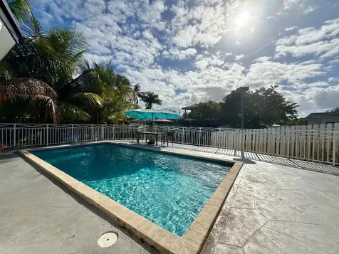 4540 SW 28th Terrace Dania Beach FL 33312